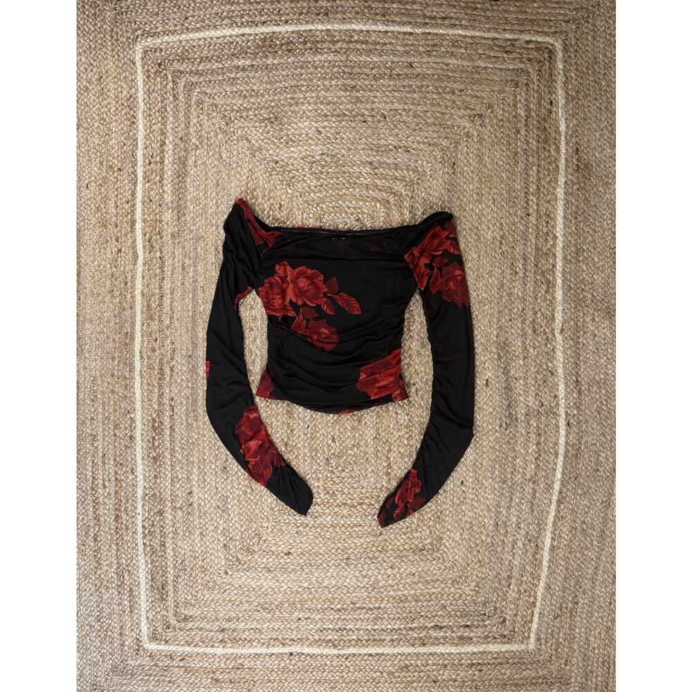 Womens Jolie & Joy Black and Red Rose Long Sleeve Crop Shirt